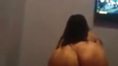Hardcore con una troia porno video romantico latina dai capelli ricci che ha incontrato oggi