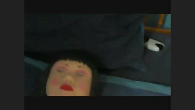 Una milf in calzini rosa ha tentato un ragazzo in una dura scopata anale sesso romantico porno davanti alla telecamera