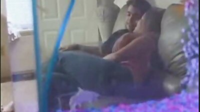 Una ragazza è in piscina video porno romantico italiano con il suo uomo e si fa scopare duramente